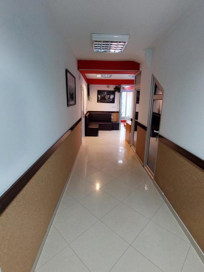 Hotel Venecia Apartments Struga Extérieur photo