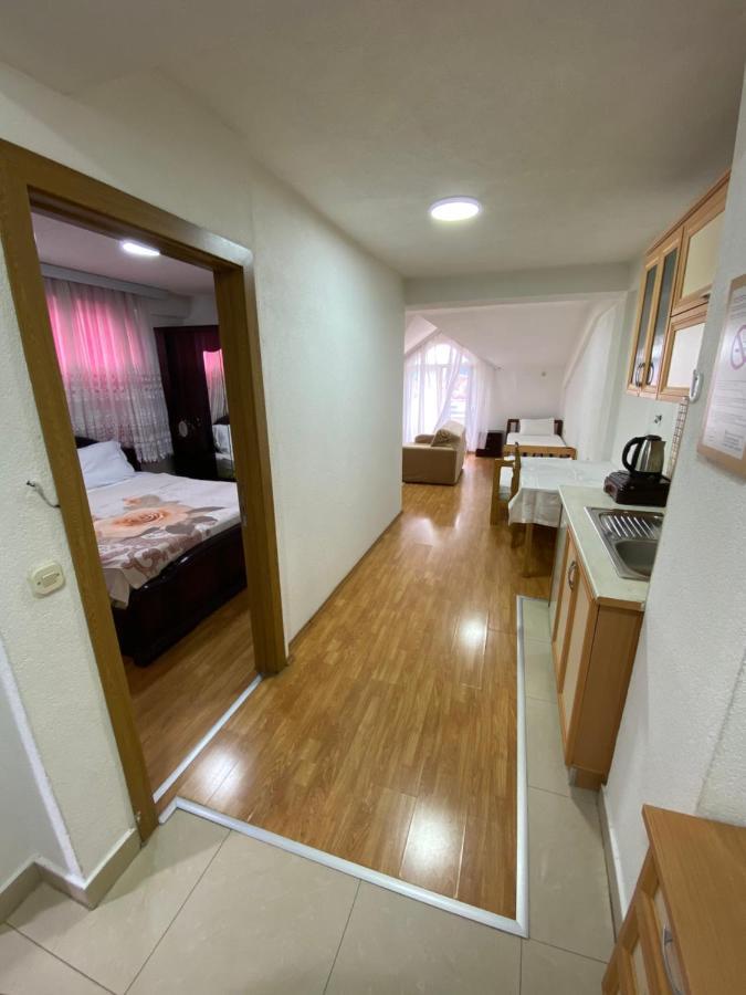 Hotel Venecia Apartments Struga Extérieur photo