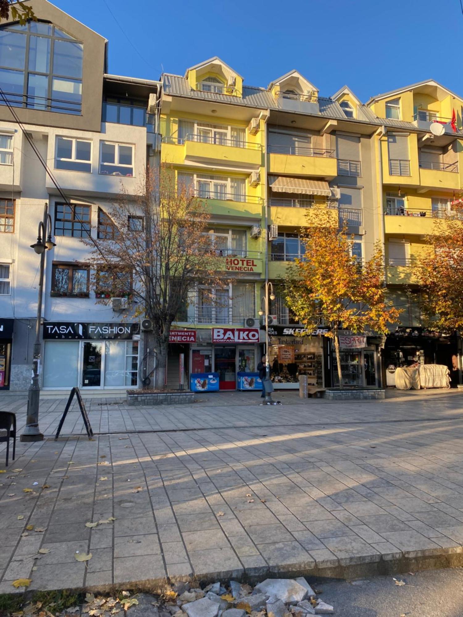 Hotel Venecia Apartments Struga Extérieur photo
